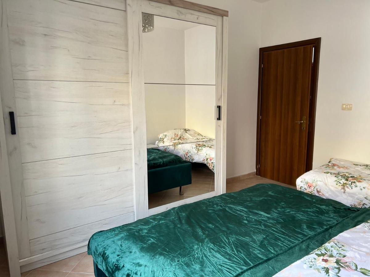 Family-friendly Next To Premium Hotel, Apartment *